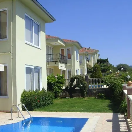 Daire Gold City Villa 3+1 Privet Pool Mahmutlar